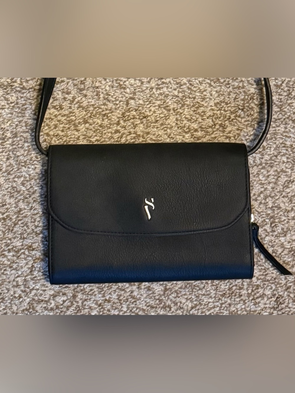 Simply Vera Vera Wang Black Leather Crossbody Shoulder Bag